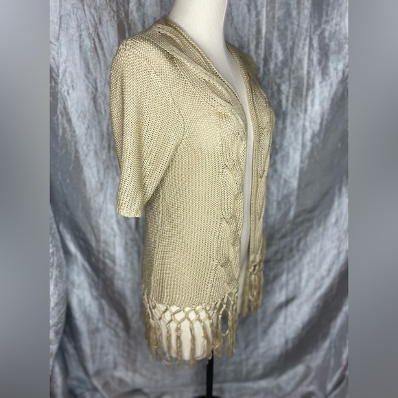 Red by BKE short sleeved tan acrylic cardigan with fringe - Picture 5 of 11